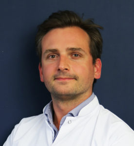 Le Docteur MICICOI Grégoire est chef de clinique, spécialisé dans la chirurgie de la Hanche & du genou à l'IULS du CHU de Nice